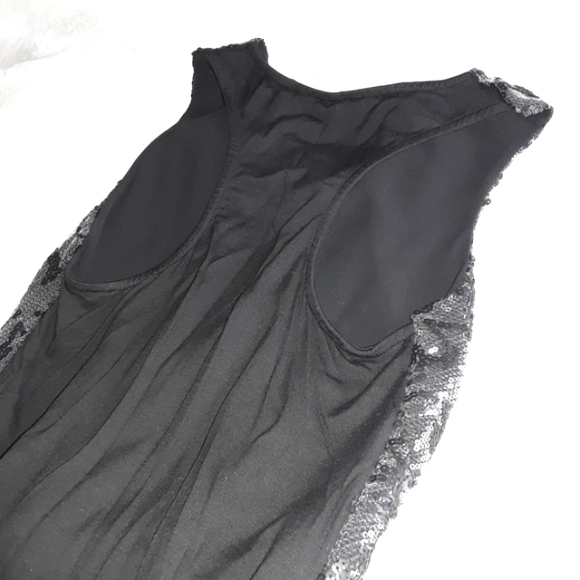 ISAL BED OLLËN. Sequin Sleeveless Designer Top. Silver. Size S - Picture 7 of 16